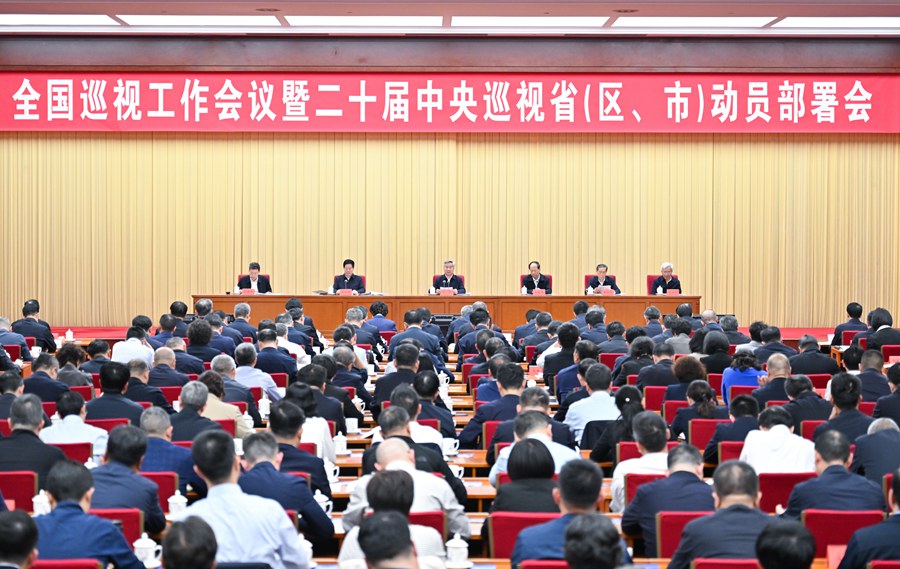 Hcdf6Gkm3npX2cCg.jpg